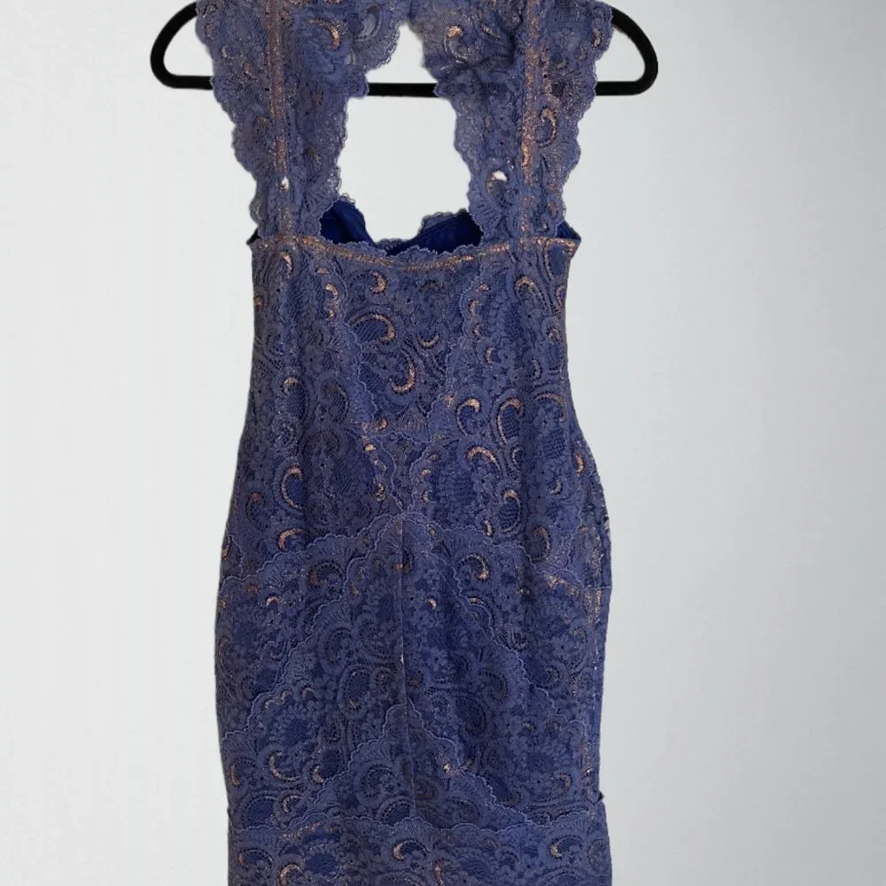 Nicole Miller Eva Lace Dress Indigo Shimmer size Small - Picture 3 of 10